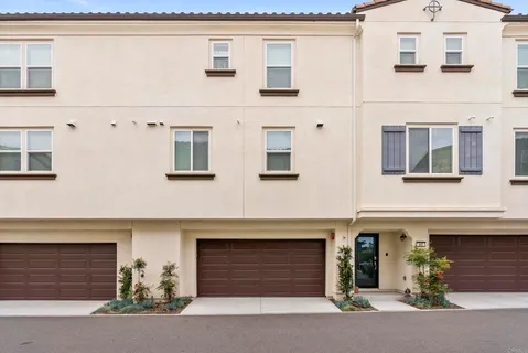 $1,050,000 | 13480 Lopelia Meadows Place, Unit 111, San Diego, CA 92130