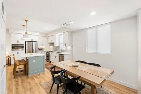 $1,050,000 | 13480 Lopelia Meadows Place, Unit 111, San Diego, CA 92130