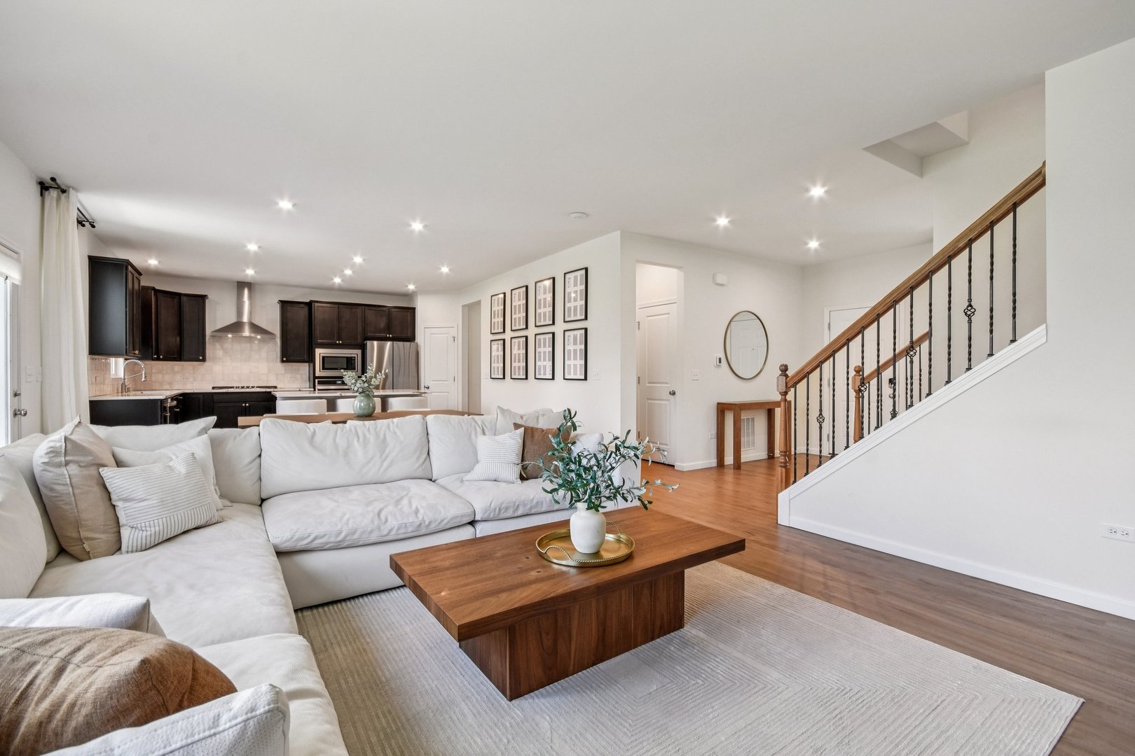 600 Alpine Drive Algonquin, IL 60102 - Photo 8 of 40 a living room with furniture kitchen view and a large window