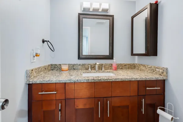 $289,900 | 2244 White Pine Circle, Unit B, Greenacres, FL 33415