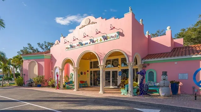 $585,000 | 1703 North Tamiami Trail, Unit 404, Sarasota, FL 34236