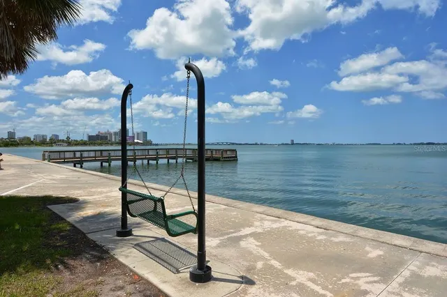 $585,000 | 1703 North Tamiami Trail, Unit 404, Sarasota, FL 34236