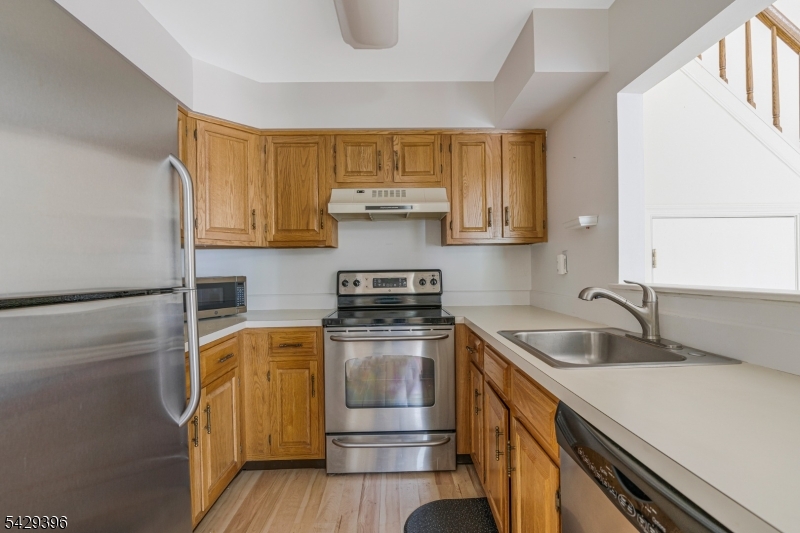 44 Spruce Court Bedminster, NJ 07921 - Photo 14 of 32