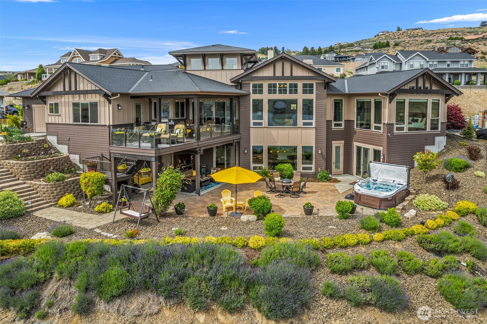 136 Waterview Drive Chelan, WA 98816 - Photo 4 of 40