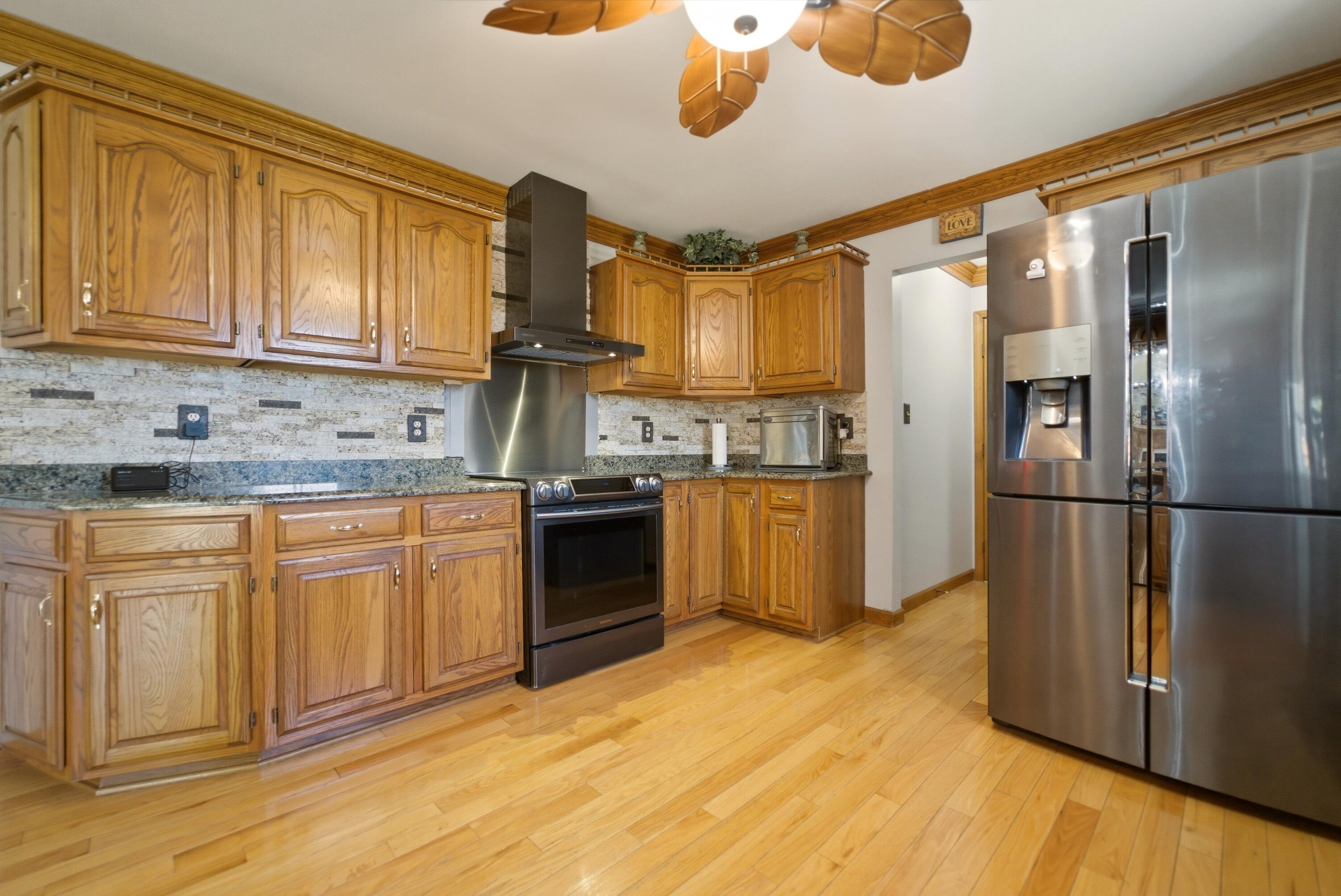 1401 West 95th Place Crown Point, IN 46307 - Photo 8 of 47 3000x2005
