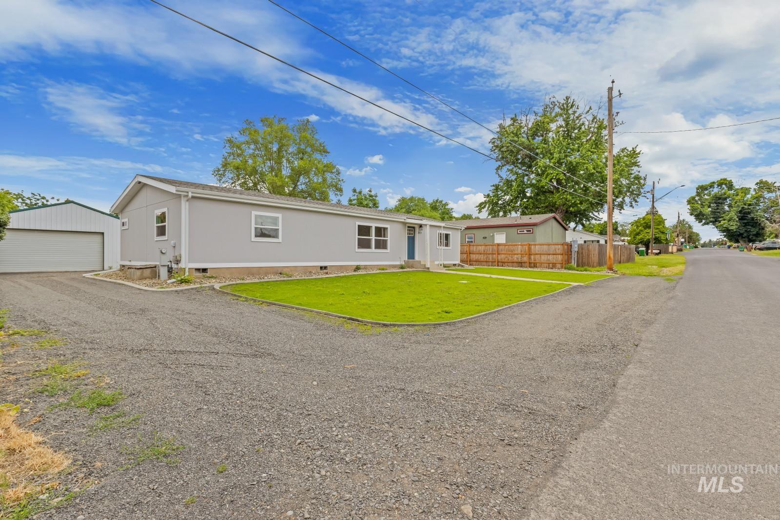 3117 7th Street Lewiston, ID 83501 - Photo 2 of 48