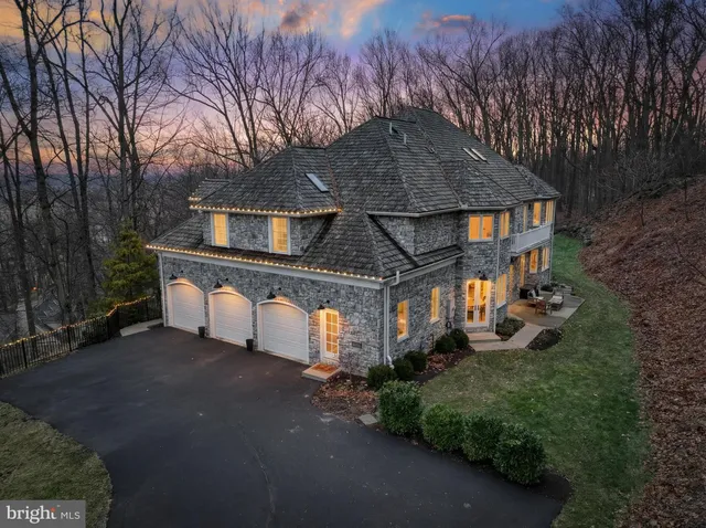 $1,495,000 | 624 Carrington Court, Hummelstown, PA 17036