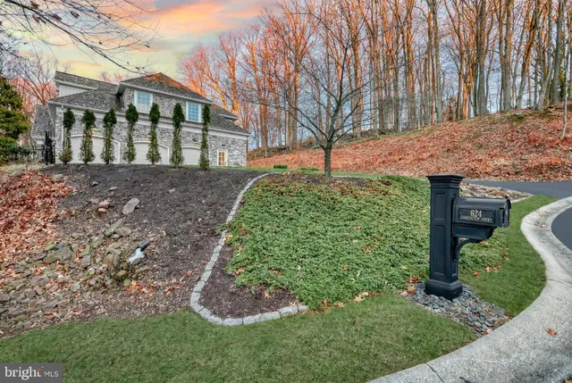 $1,495,000 | 624 Carrington Court, Hummelstown, PA 17036