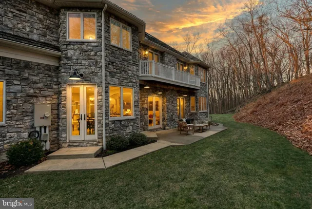 $1,495,000 | 624 Carrington Court, Hummelstown, PA 17036