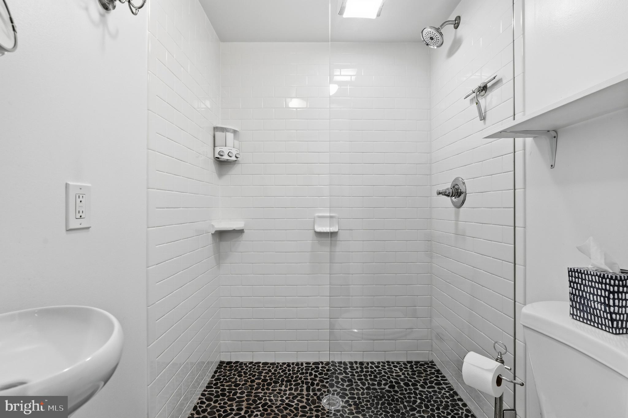 816 13th Street Northeast Washington, DC 20002 - Photo 28 of 32