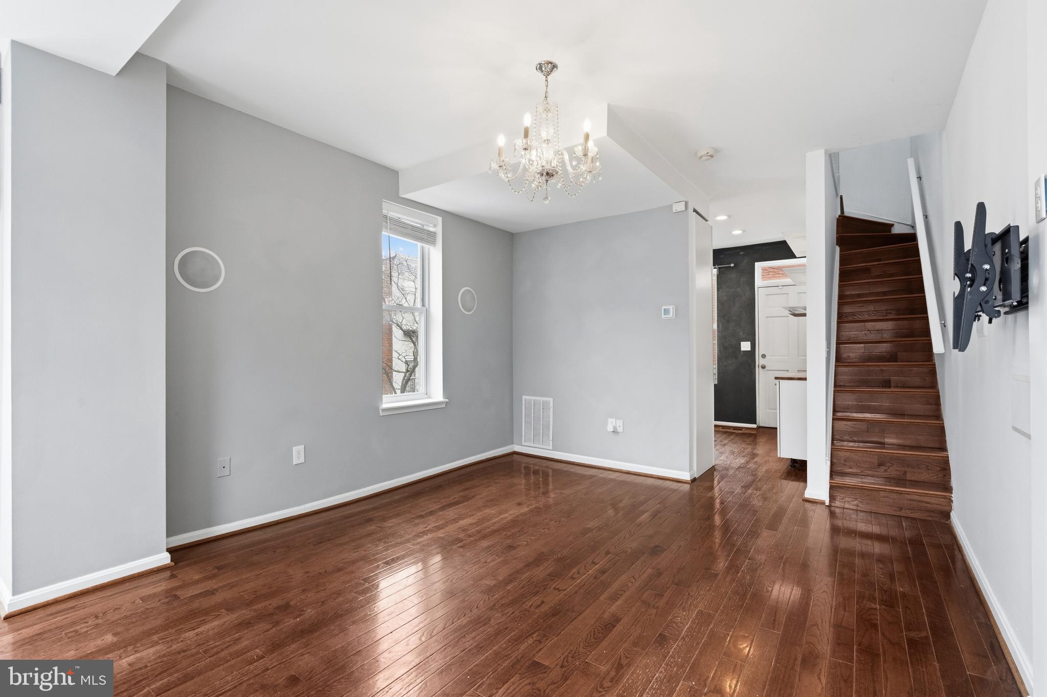 816 13th Street Northeast Washington, DC 20002 - Photo 8 of 32