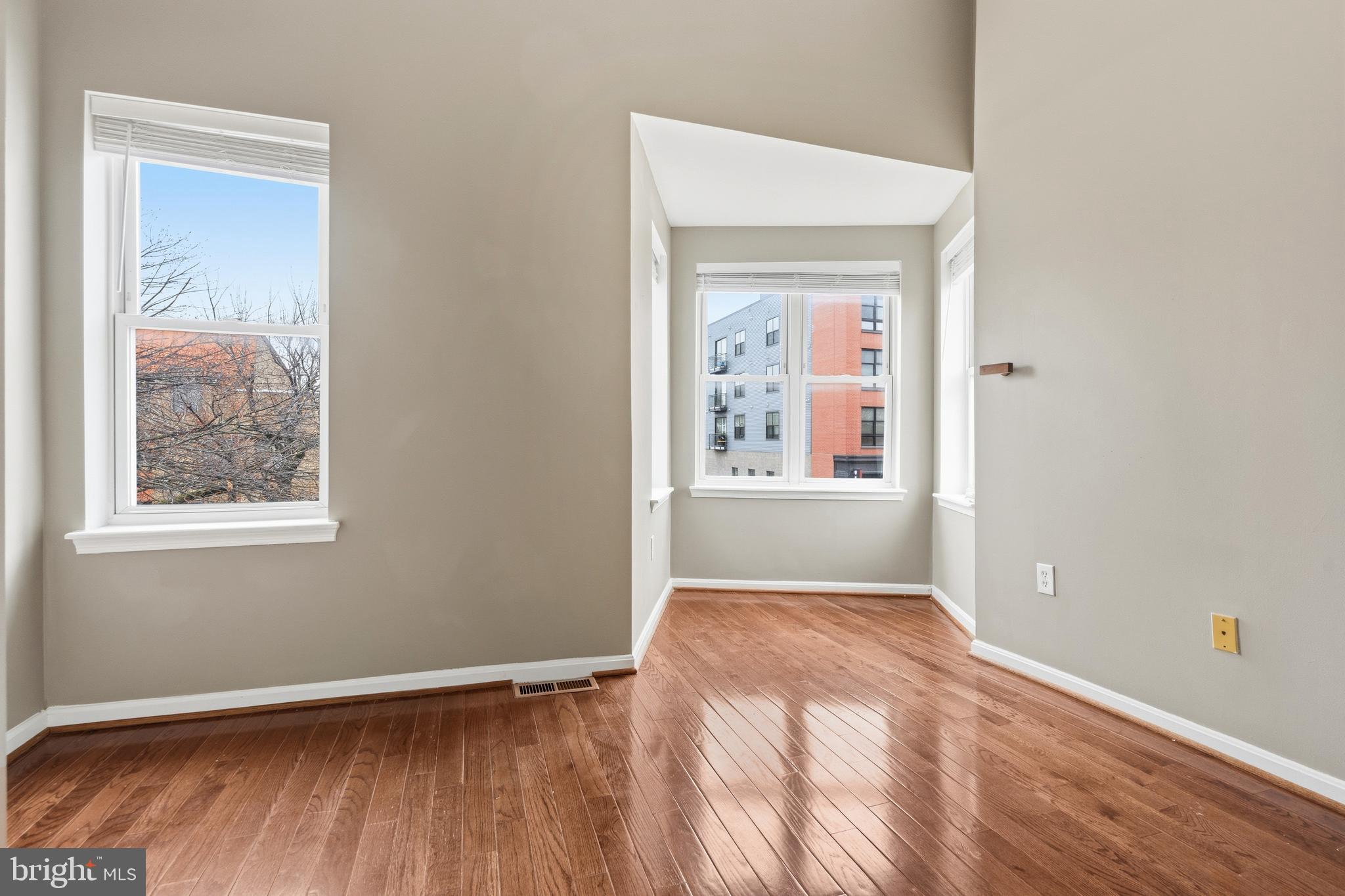 816 13th Street Northeast Washington, DC 20002 - Photo 9 of 32