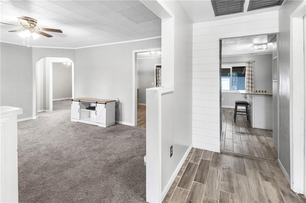 2806 Appleton Street Parsons, KS 67357 - Photo 3 of 23