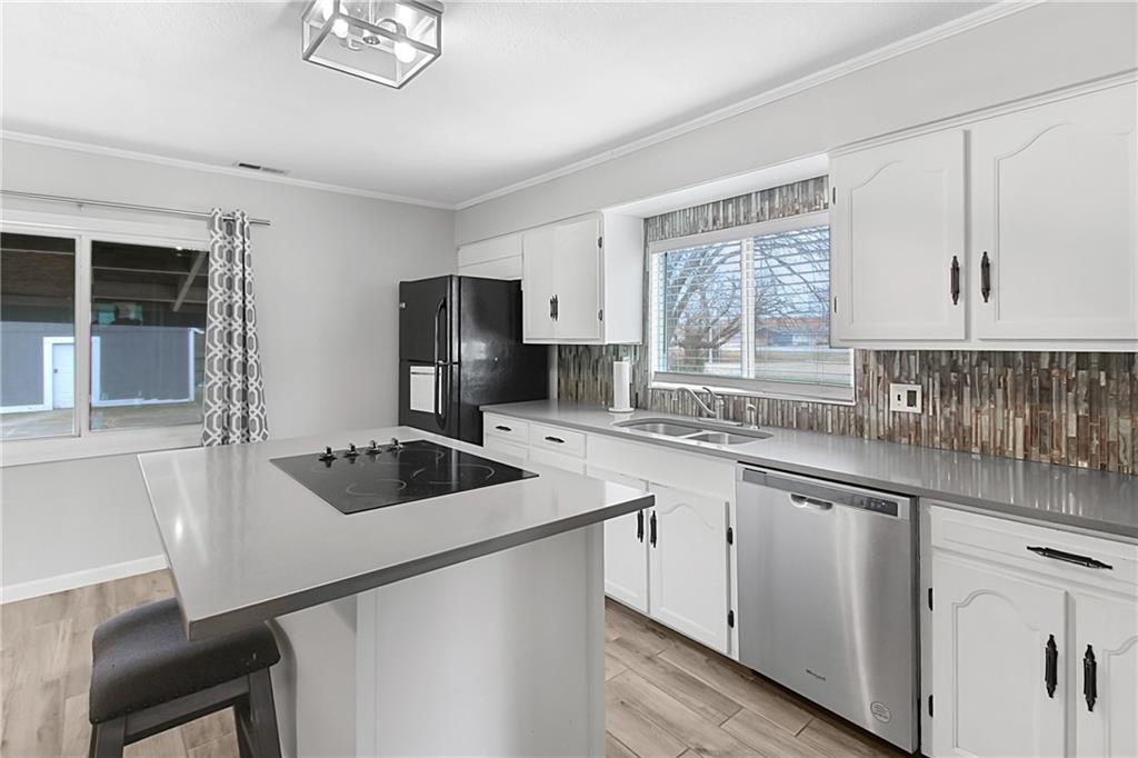 2806 Appleton Street Parsons, KS 67357 - Photo 7 of 23