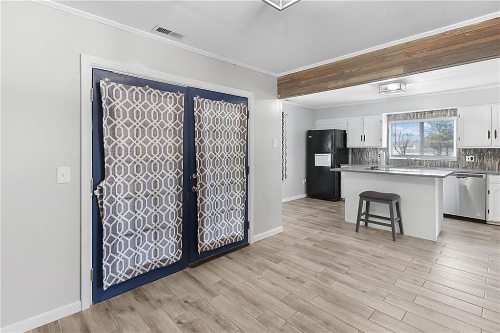 2806 Appleton Street Parsons, KS 67357 - Photo 10 of 23