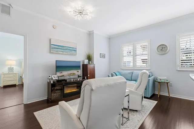 $425,000 | 1064 North Tamiami Trail, Unit 1206, Sarasota, FL 34236