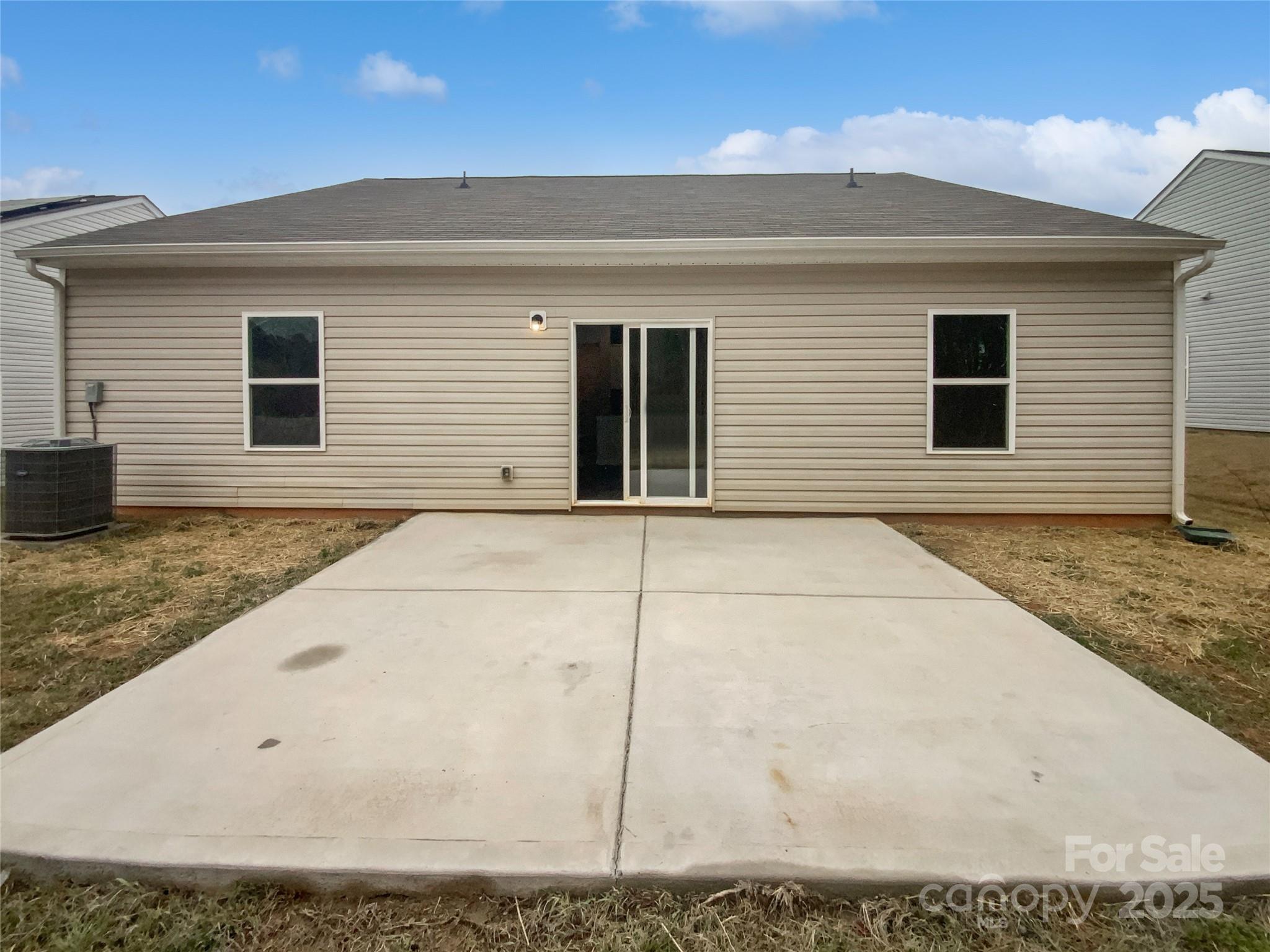1235 Culver Spring Way Charlotte, NC 28215 - Photo 8 of 24 Gallery Image 8