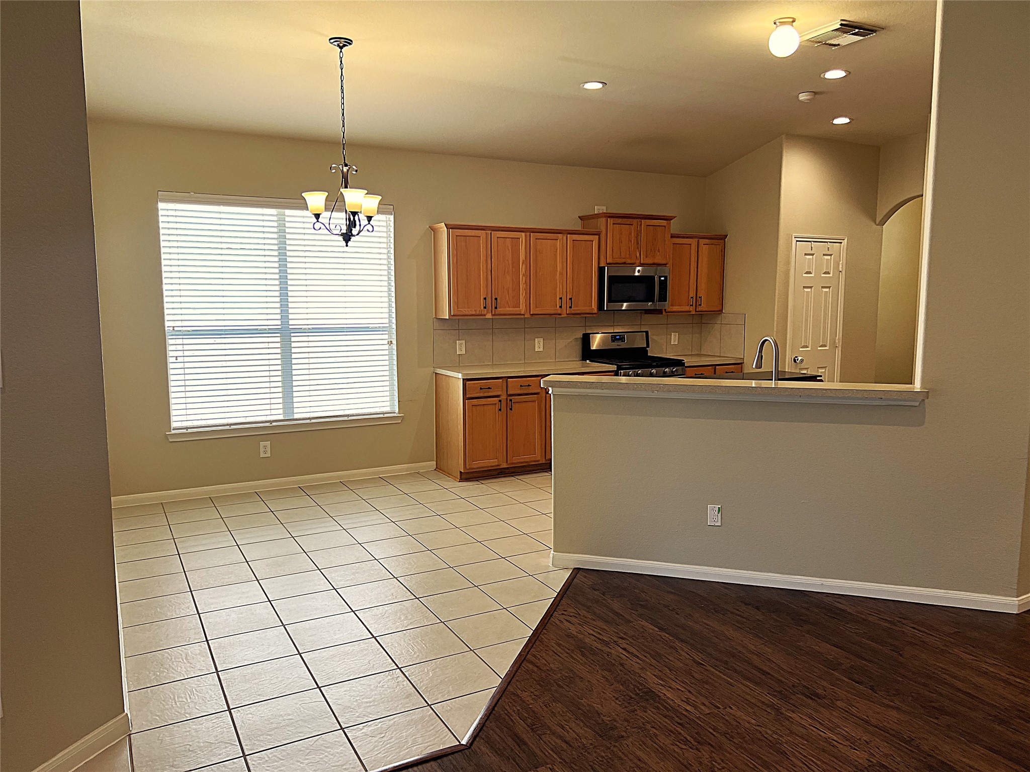 7031 Windy Run Court Spring, TX 77379 - Photo 6 of 31