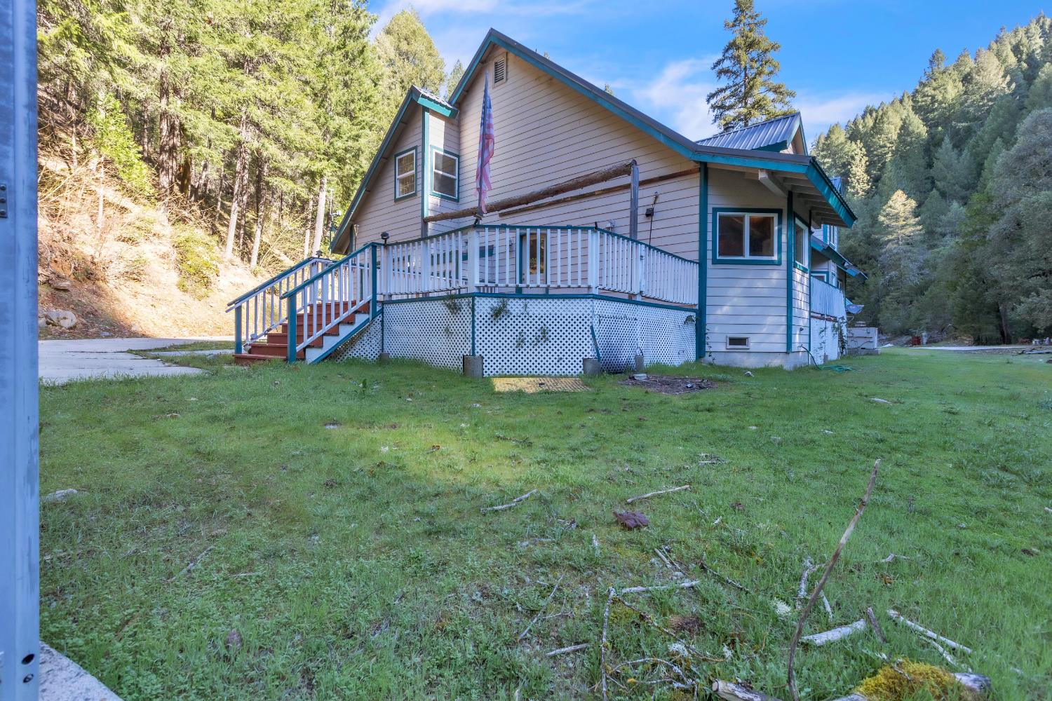 280 Gold Bluff Road Downieville, CA 95936 - Photo 9 of 45