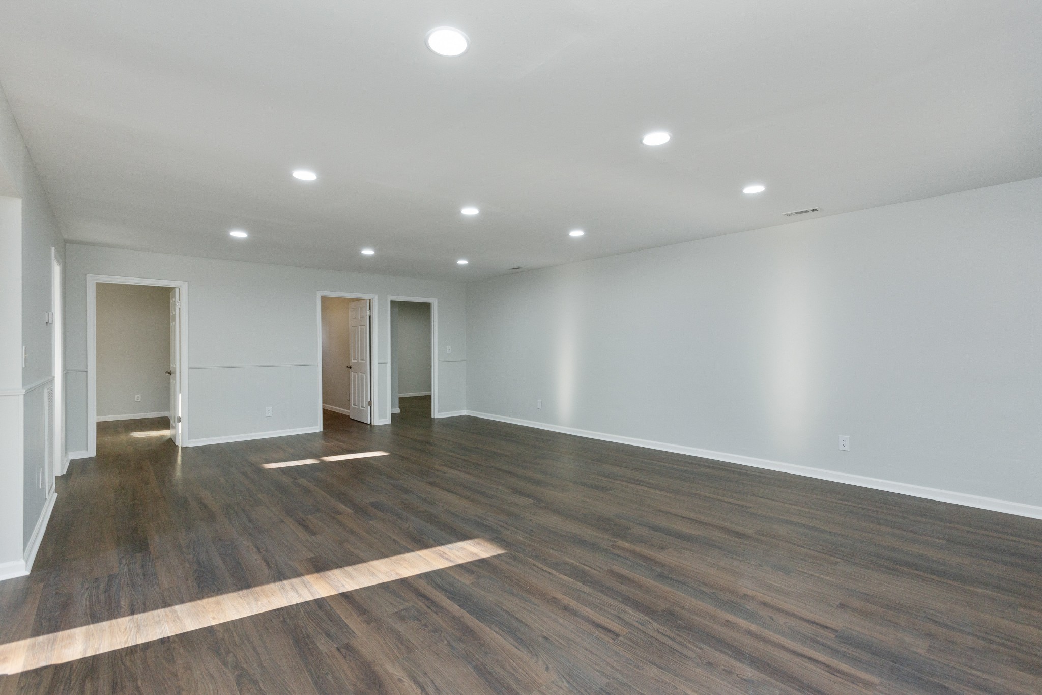6169 Highway 76 Springfield, TN 37172 - Photo 5 of 34 a view of an empty room with wooden floor and closet