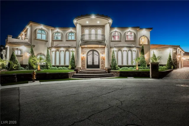 $3,900,000 | 1721 South Tioga Way, Las Vegas, NV 89117