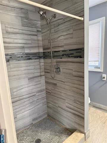 $2,950 | 87 Royal, Unit 2, Hawthorne, NJ 07506