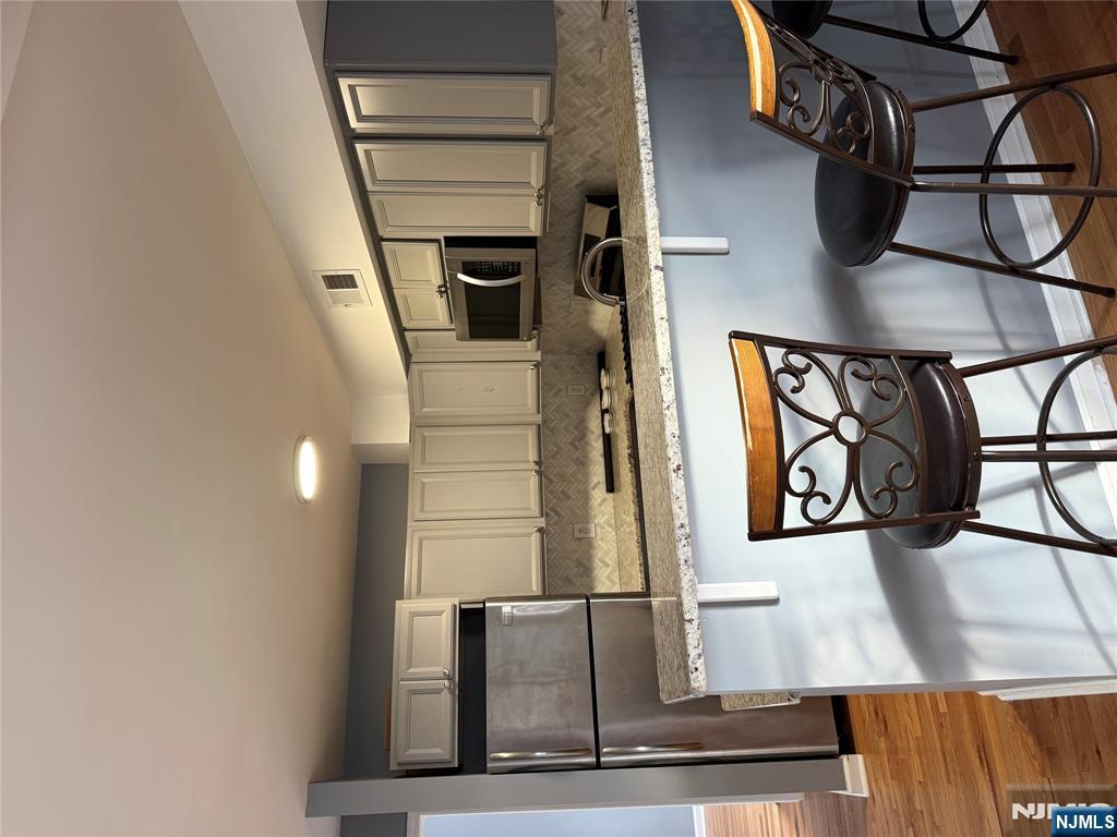 87 Royal, Unit 2 Hawthorne, NJ 07506 - Photo 2 of 15