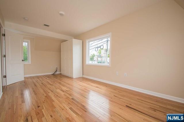 87 Royal, Unit 2 Hawthorne, NJ 07506 - Photo 9 of 15