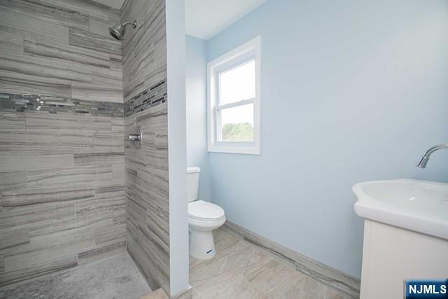 87 Royal, Unit 2 Hawthorne, NJ 07506 - Photo 10 of 15