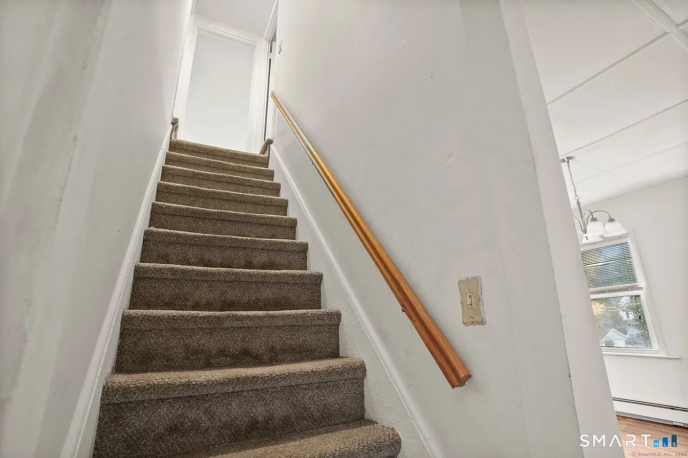 25 Pleasant Street Ansonia, CT 06401 - Photo 12 of 16 a view of entryway