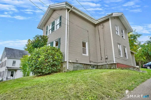 $317,500 | 25 Pleasant Street, Ansonia, CT 06401