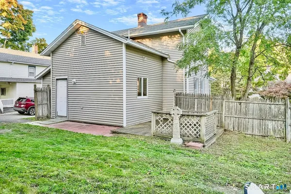 $317,500 | 25 Pleasant Street, Ansonia, CT 06401