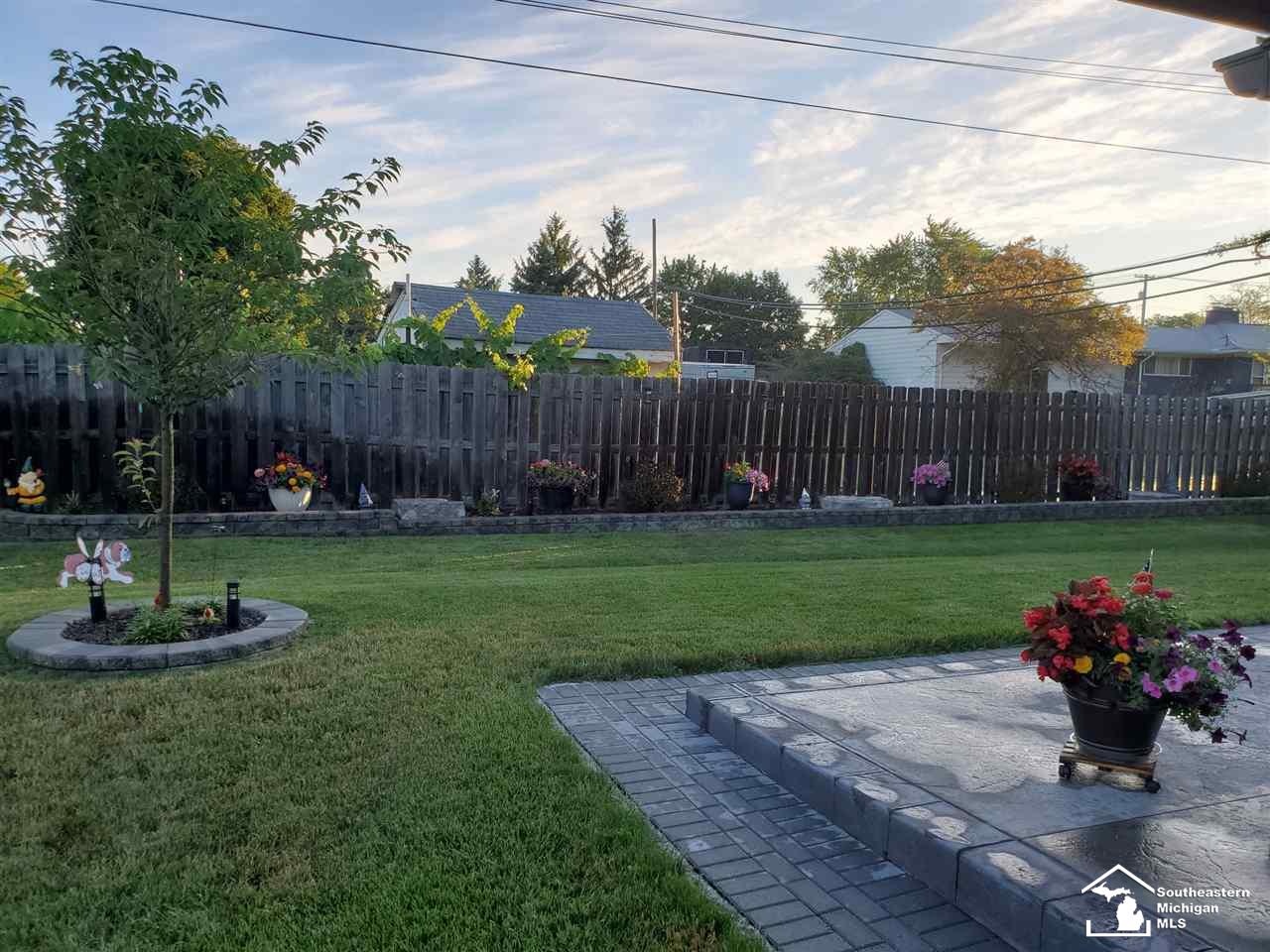 39522 Squire Road Novi, MI 48375 - Photo 44 of 54