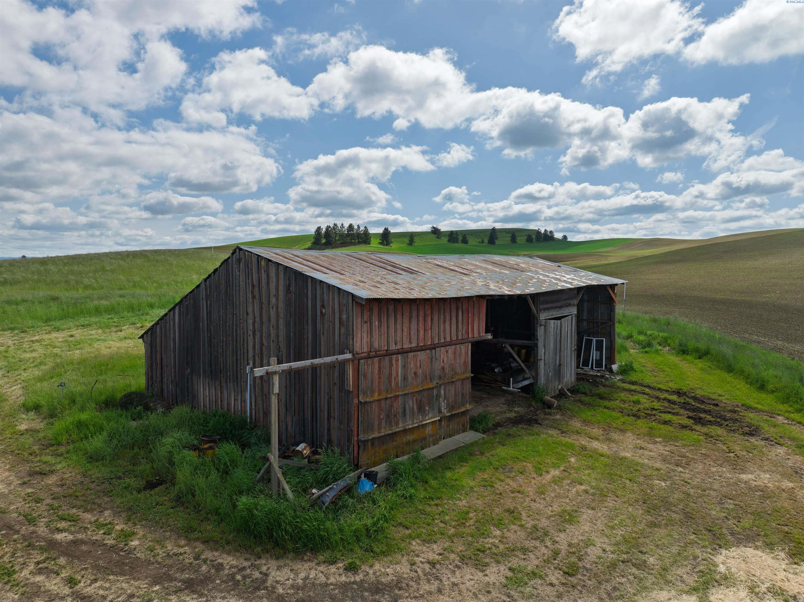 2031 Walter Siding Road Garfield, WA 99130 - Photo 39 of 49 Gallery Image 39
