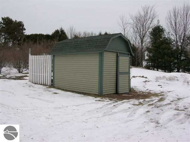 4530 Barnes Road Traverse City, MI 49684 - Photo 4 of 25 1724074-3.JPG