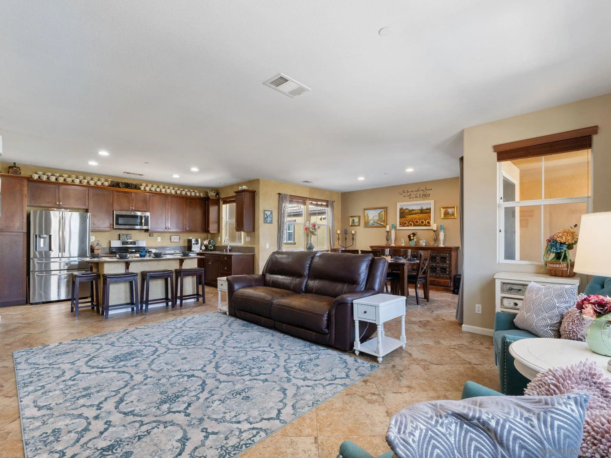 1412 Calabria Street Santee, CA 92071 - Photo 13 of 72 Living Room