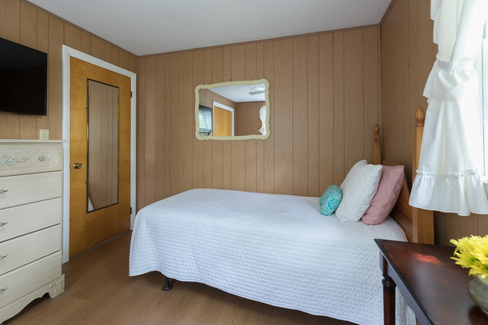 35 East Side Road Oak Bluffs, MA 02557 - Photo 22 of 41 Bedroom #2
