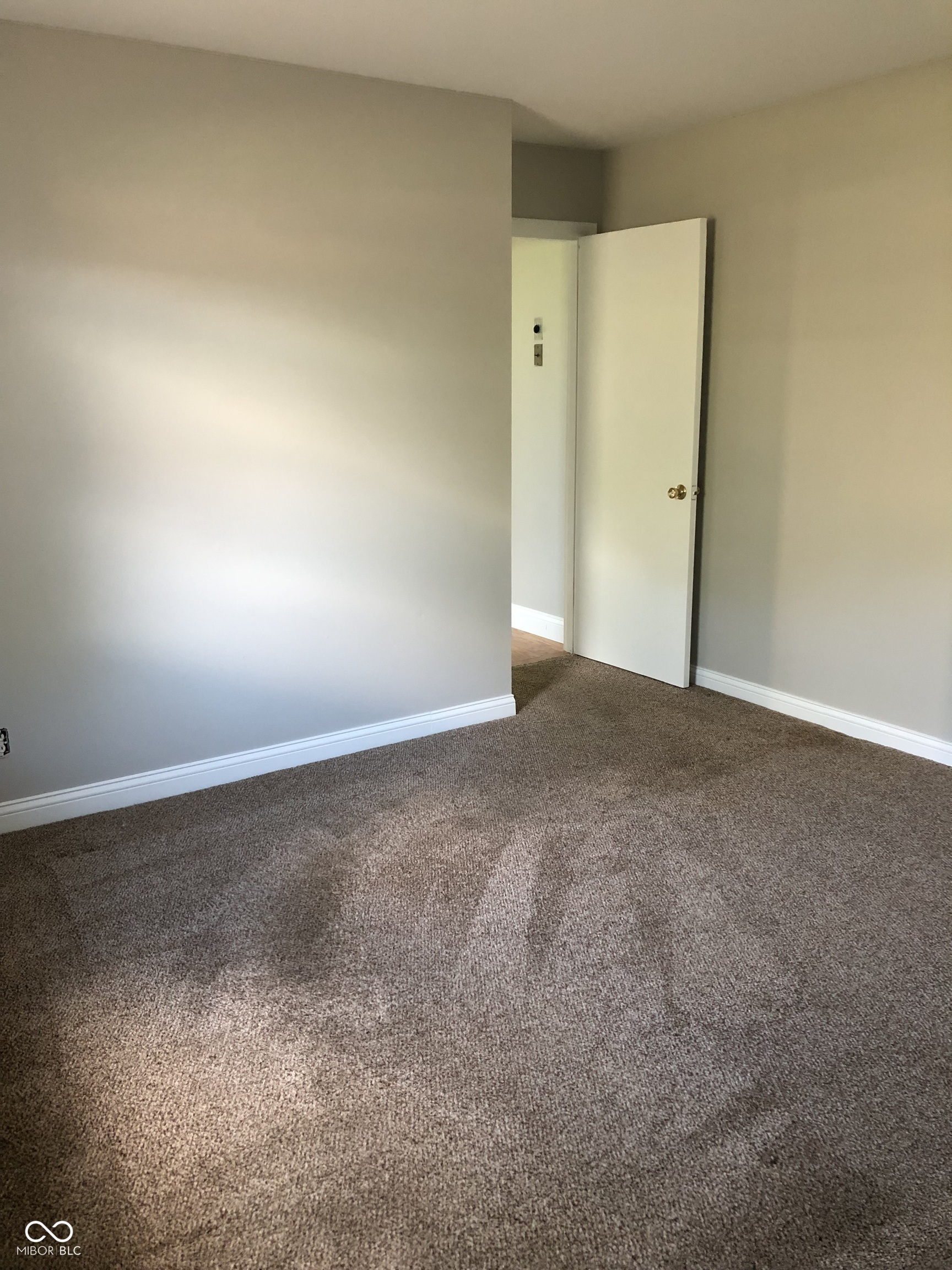 6347 Breamore Road Indianapolis, IN 46220 - Photo 15 of 32 Gallery Image 15