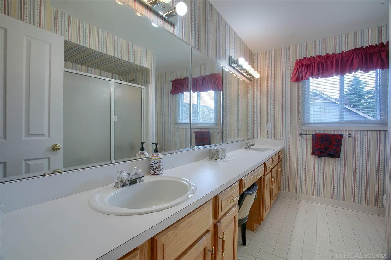 46324 Fairwind Road Macomb, MI 48044 - Photo 27 of 34 50014050-26.JPG