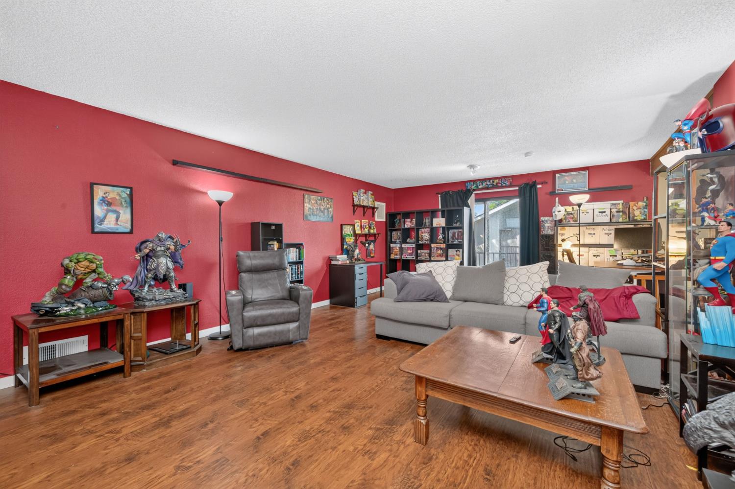5408 Engle Road Carmichael, CA 95608 - Photo 14 of 21 Gallery Image 14