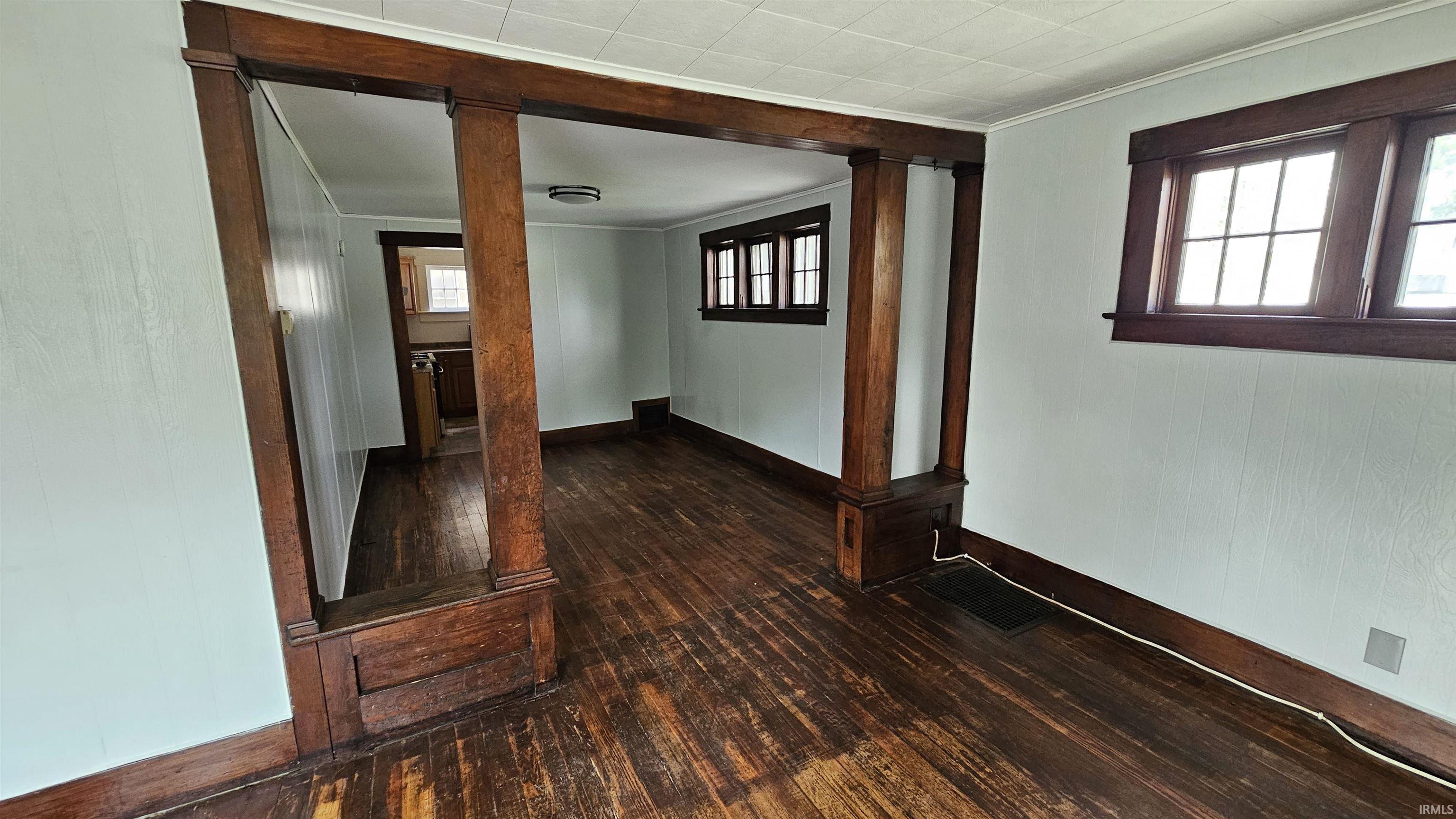 608 Main Street Auburn, IN 46706 - Photo 9 of 16