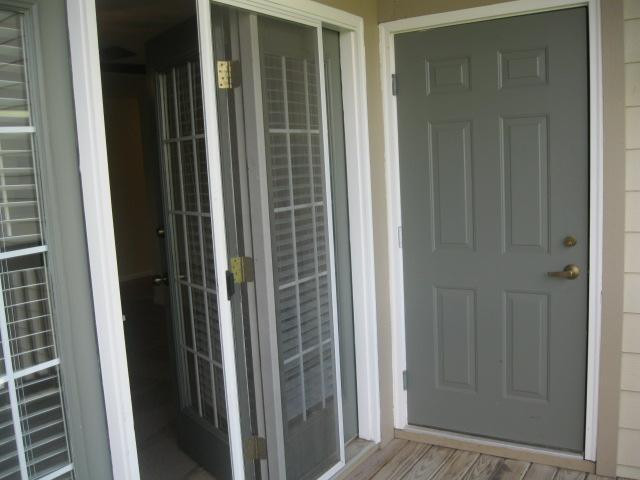 600 Southwest Vincent Way, Unit 3208 Lexington, KY 40503 - Photo 11 of 14 Deck with storage room.