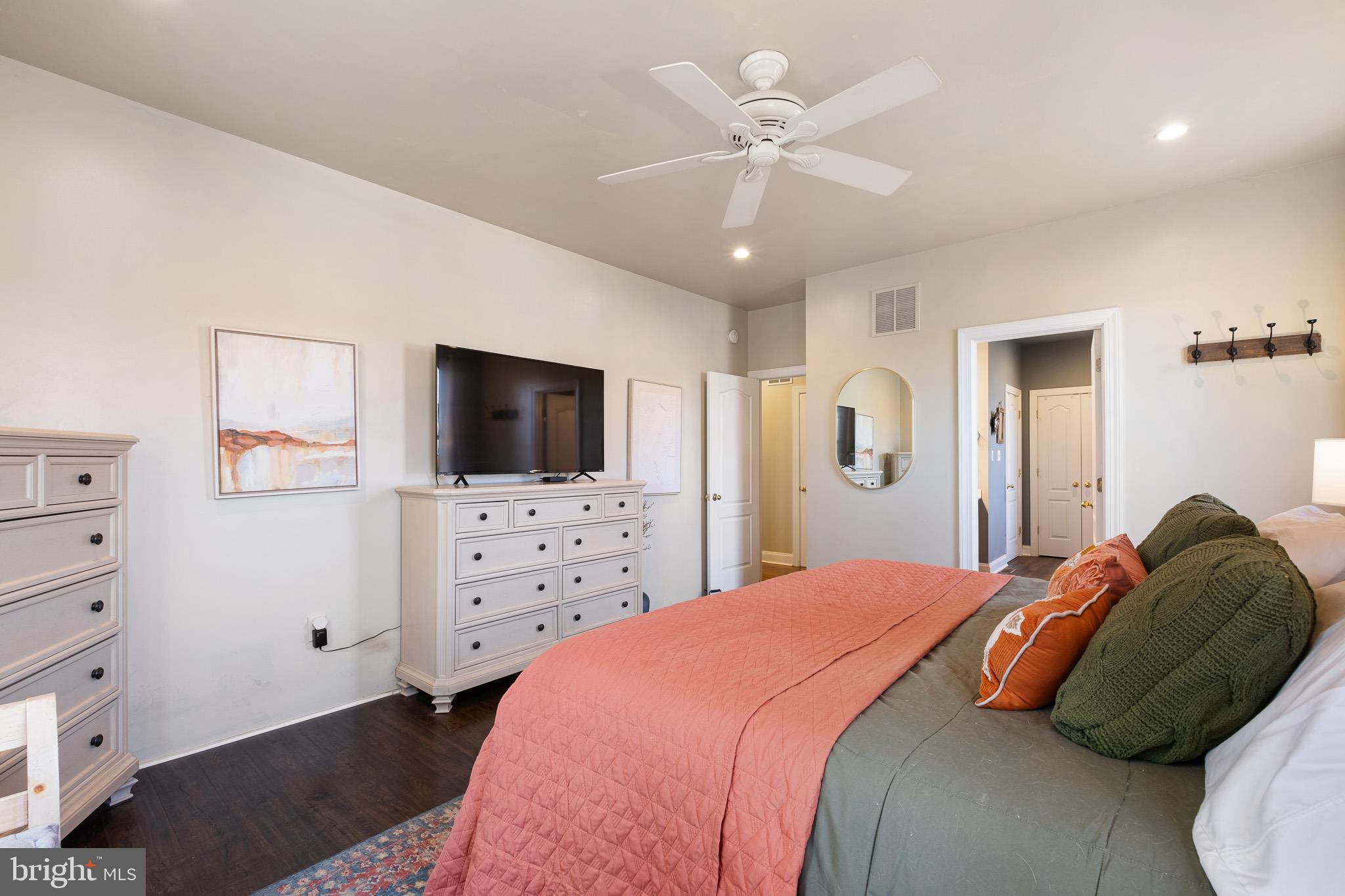 21 Darrel Road North East, MD 21901 - Photo 15 of 33 Primary Suite