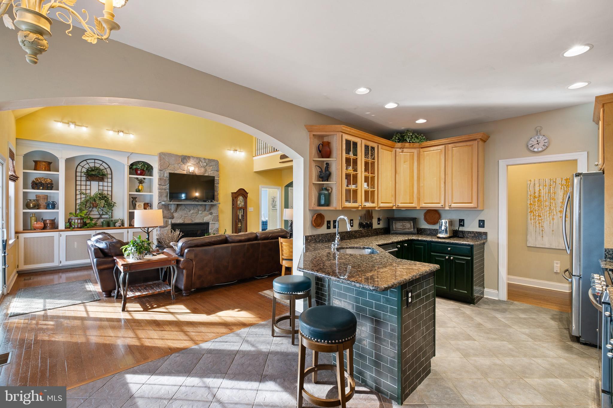 21 Darrel Road North East, MD 21901 - Photo 9 of 33 Arched doorway