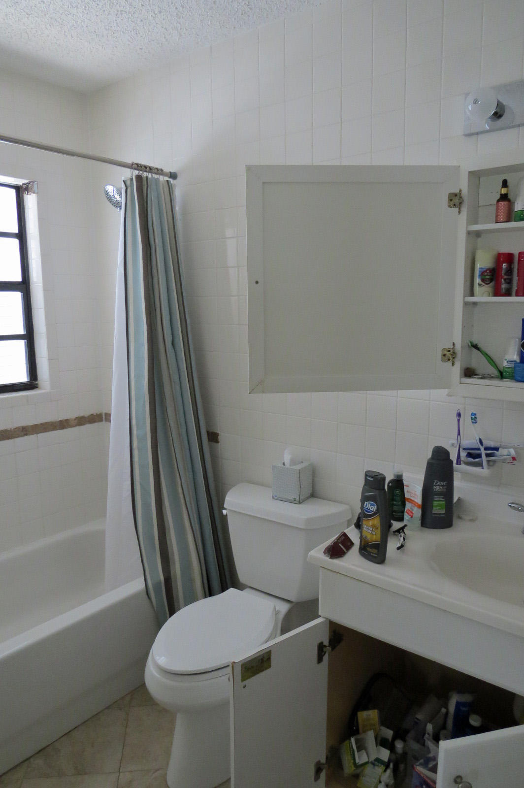 26 South Exuma Road Key Largo, FL 33037 - Photo 16 of 31 M Bathroom