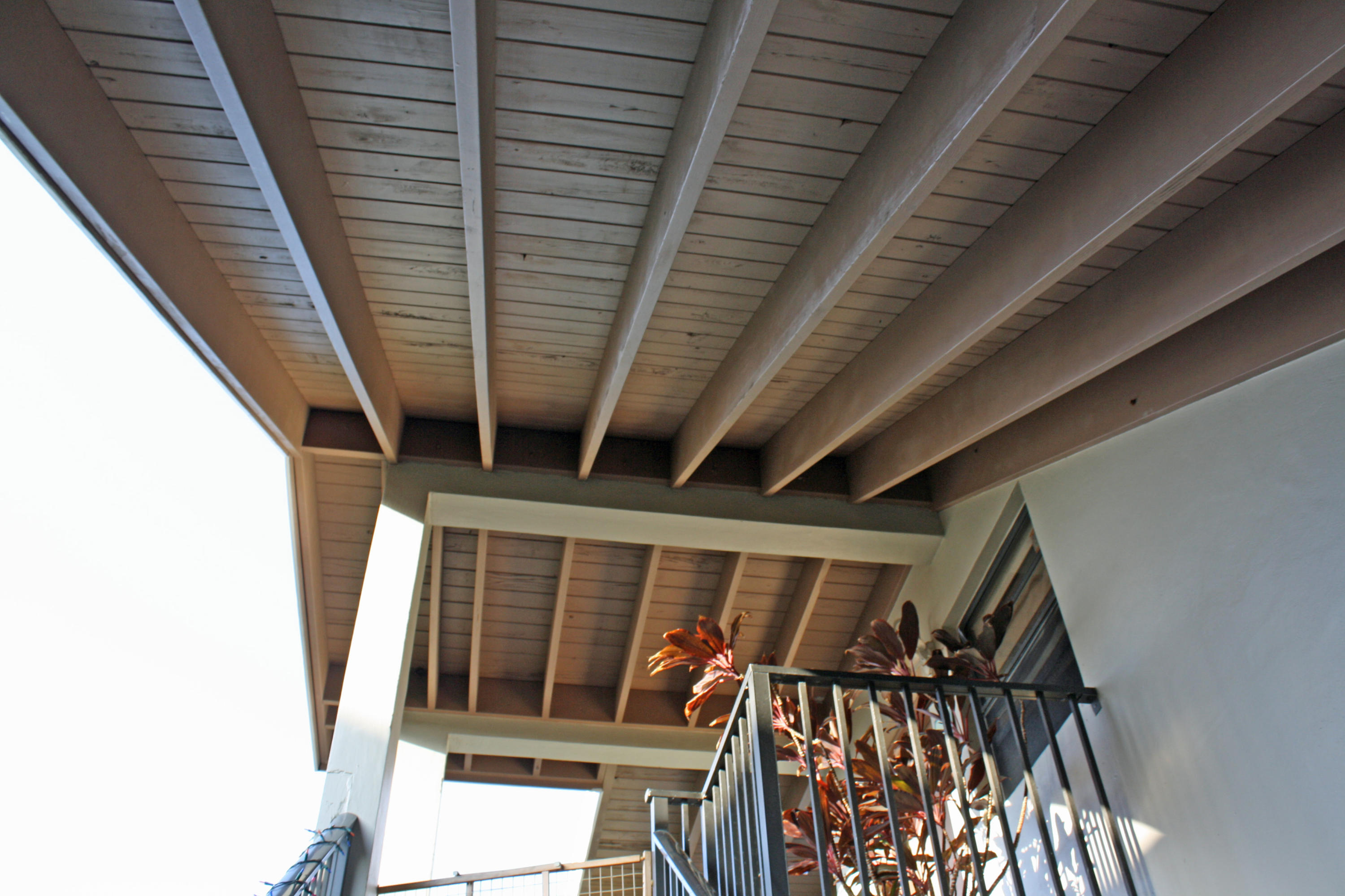 26 South Exuma Road Key Largo, FL 33037 - Photo 18 of 31 Stairwell