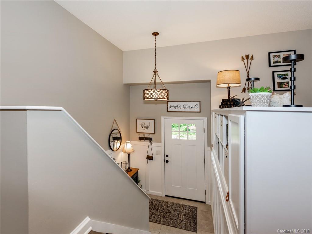 818 Kelly Road Mount Holly, NC 28120 - Photo 5 of 30 Gallery Image 5