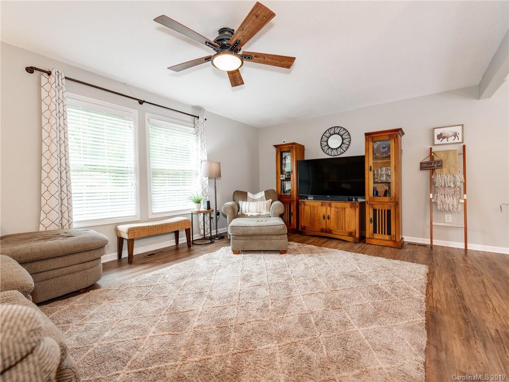 818 Kelly Road Mount Holly, NC 28120 - Photo 6 of 30 Gallery Image 6