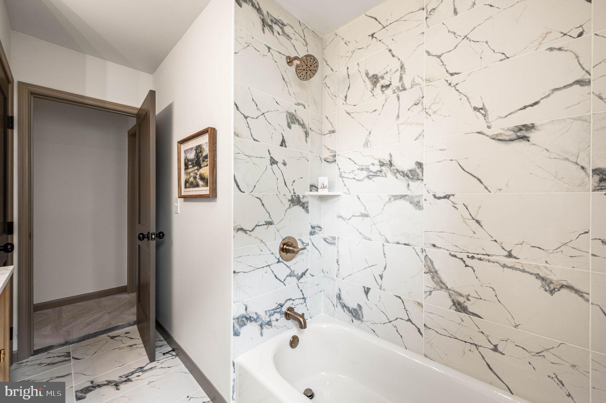 104 Gilmore Road Havertown, PA 19083 - Photo 15 of 32 Hall Bath w/tub shower