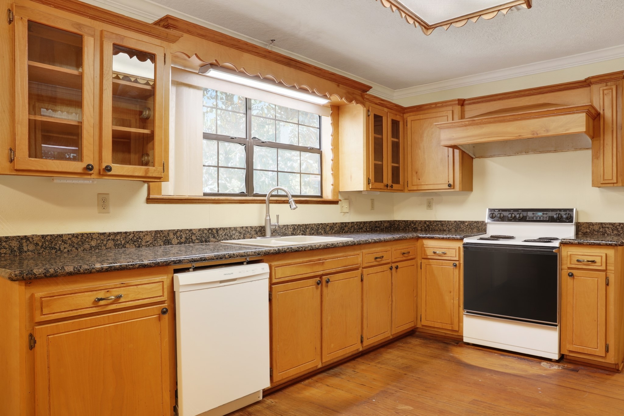 201 North Magnolia Street Corrigan, TX 75939 - Photo 16 of 44